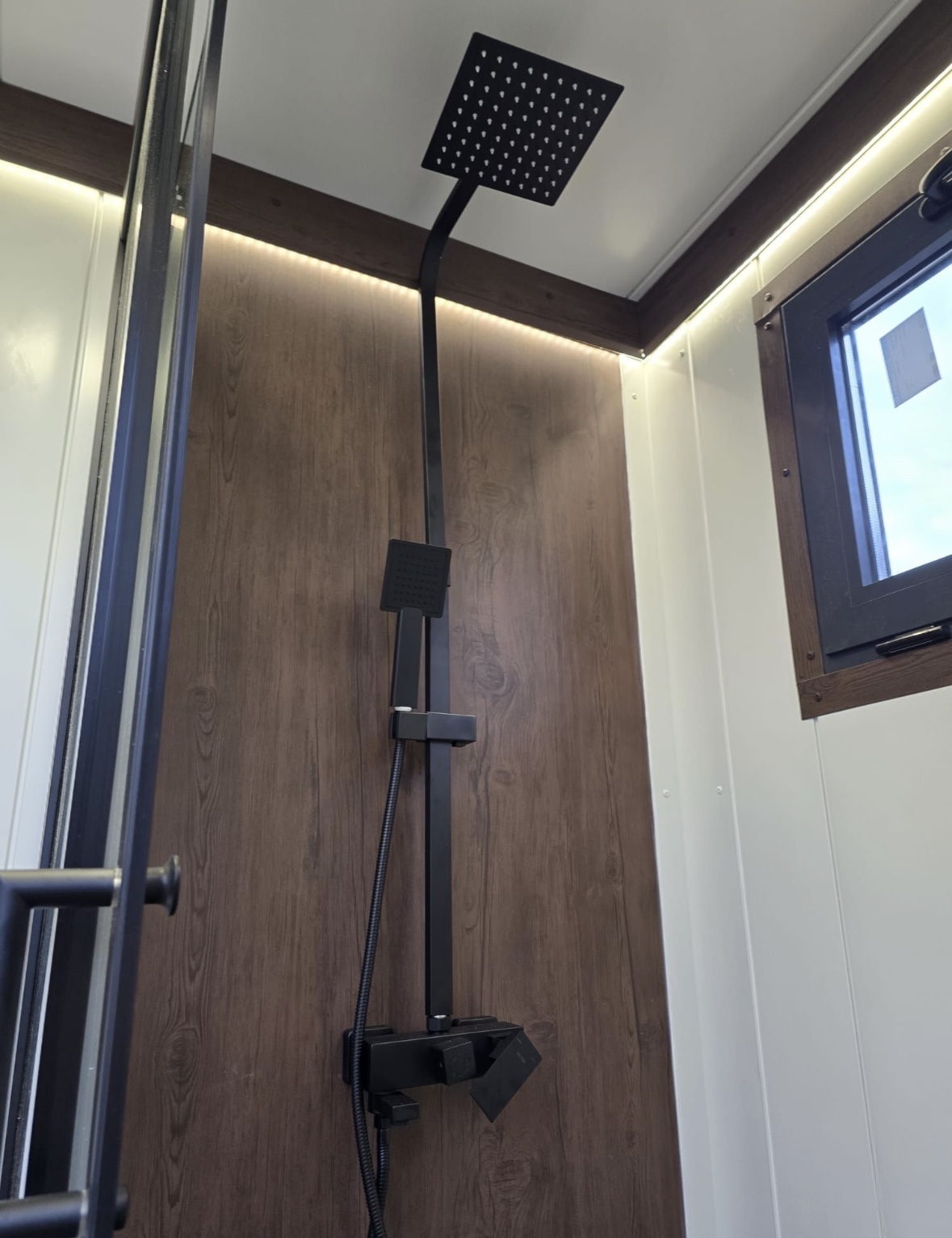 Double shower interior